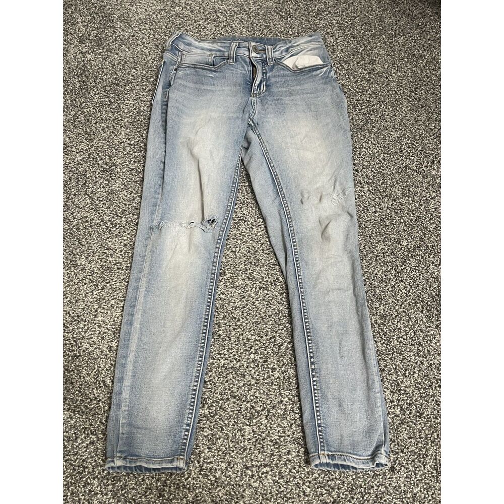 Time and Tru light blue washed denim jeans 8